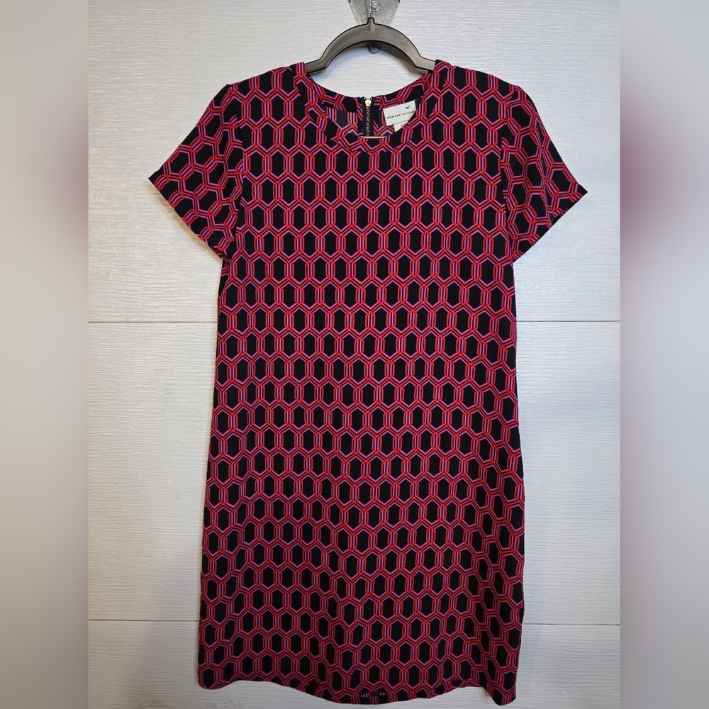 Adrienne Vittadini Fuchsia and Black Geometric Mini Dress - Picture 1 of 4